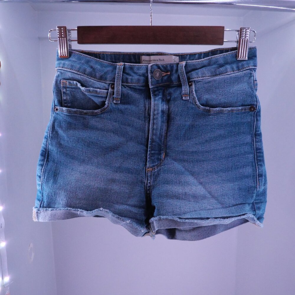 Abercrombie & Fitch High Rise Jean Shorts - Classic Summer Staple!